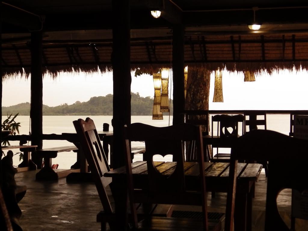 The Sun Hotel Koh Phayam Exterior photo
