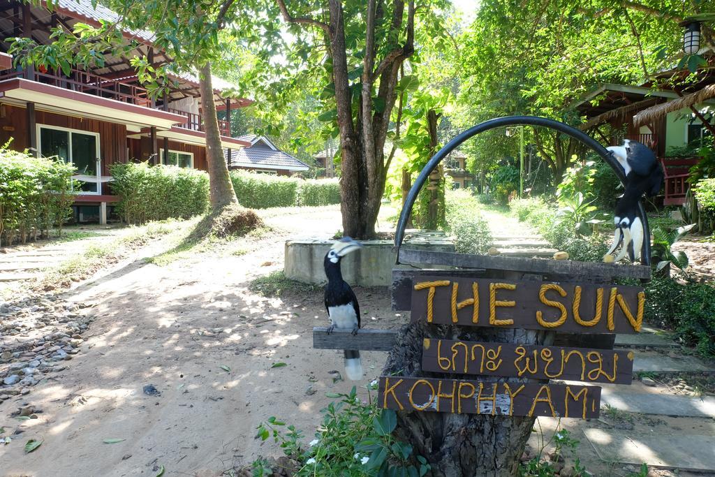 The Sun Hotel Koh Phayam Exterior photo