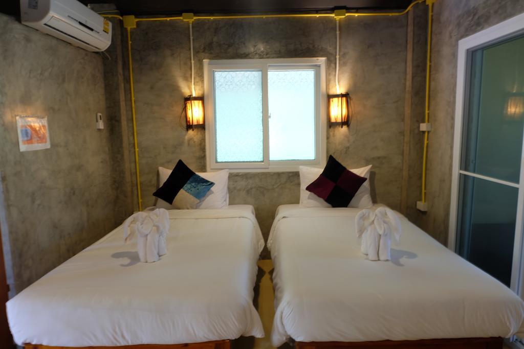 The Sun Hotel Koh Phayam Exterior photo