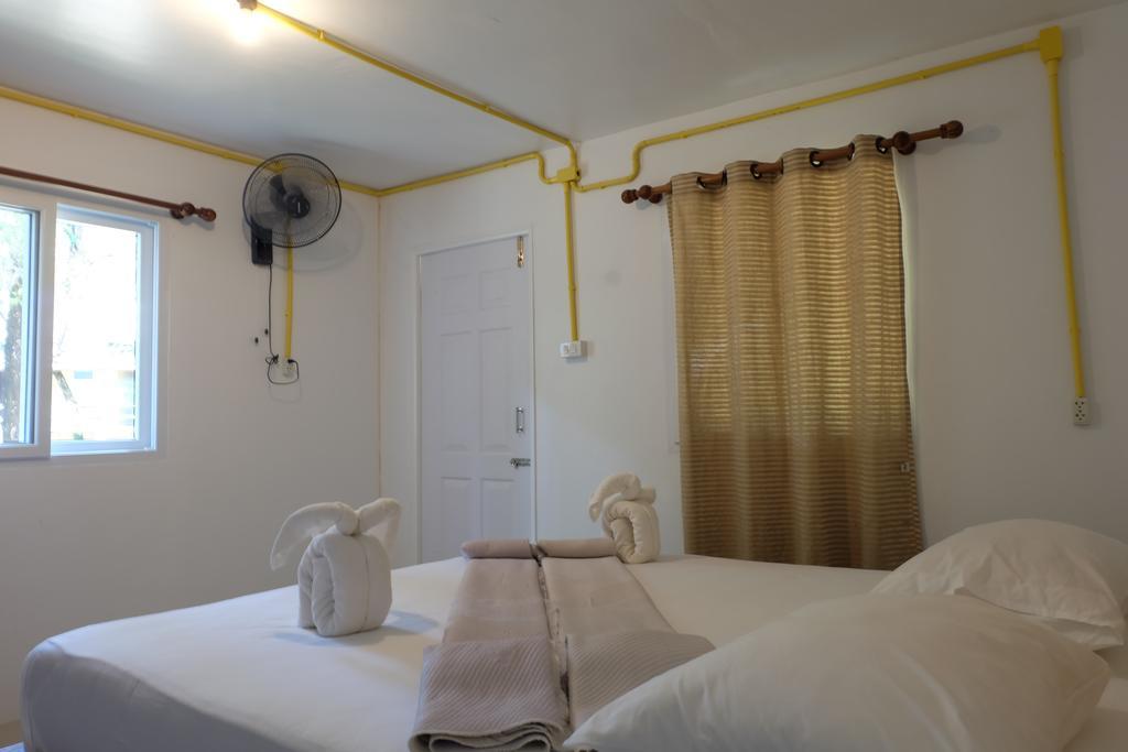 The Sun Hotel Koh Phayam Exterior photo
