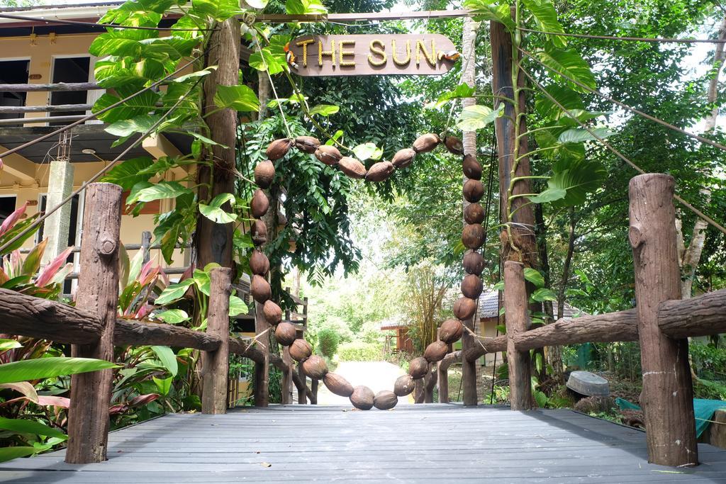 The Sun Hotel Koh Phayam Exterior photo