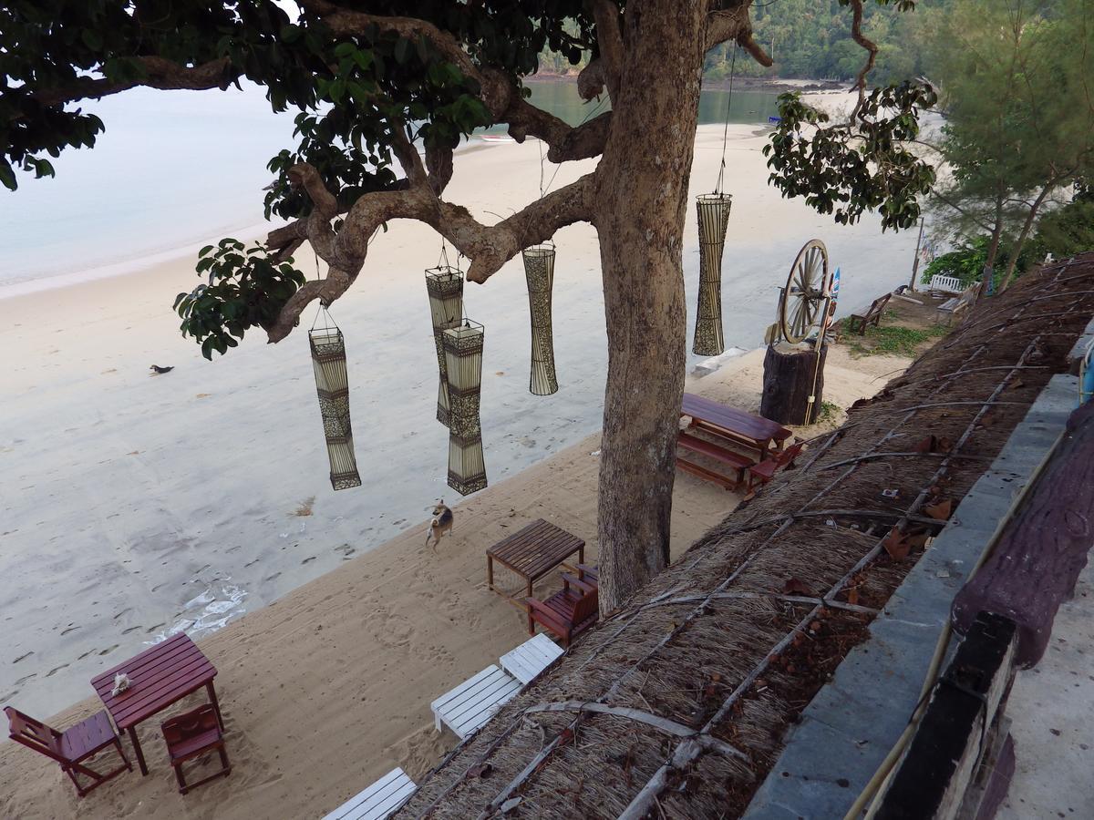 The Sun Hotel Koh Phayam Exterior photo
