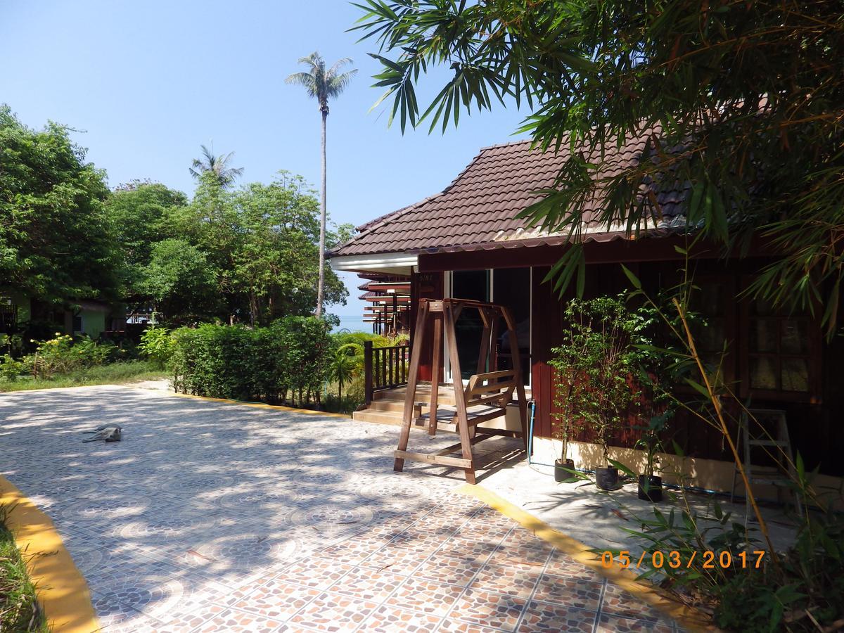 The Sun Hotel Koh Phayam Exterior photo