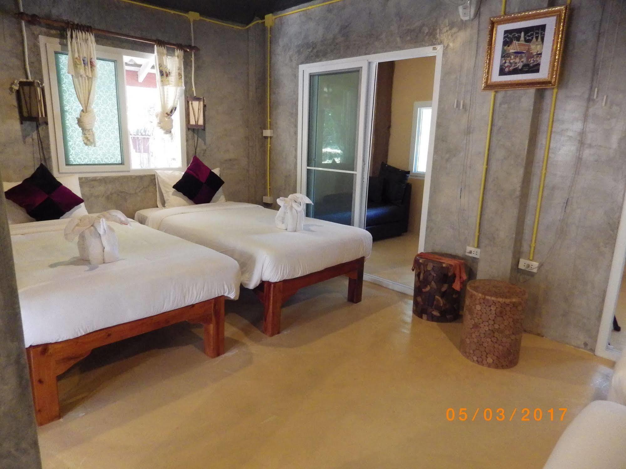 The Sun Hotel Koh Phayam Exterior photo